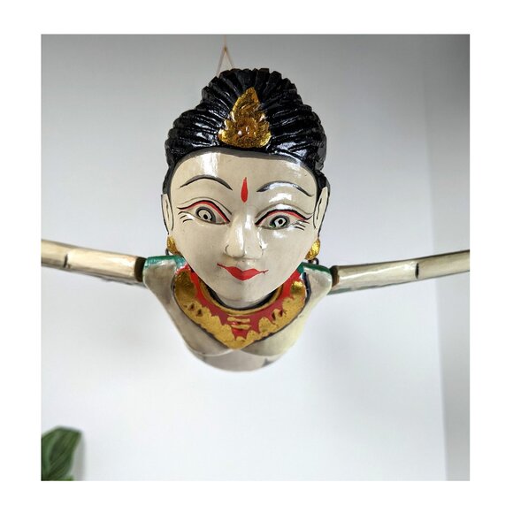 Flying Winged Dewi Sri Goddess Mobile Spirit Chaser Carved Wood Bali Art Vintage - Picture 4 of 9